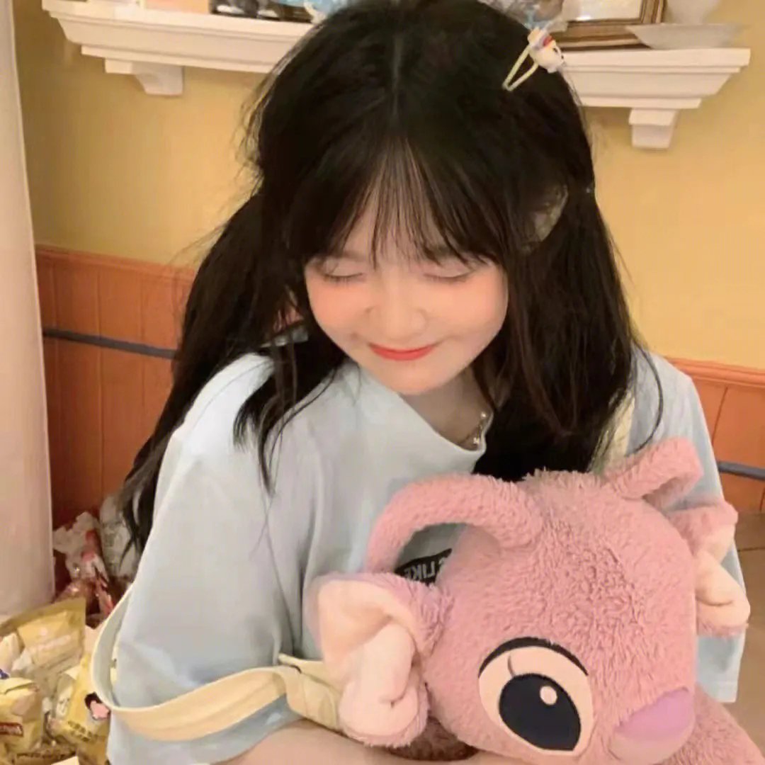 伊丽莎·施莱辛格：去掉面纱